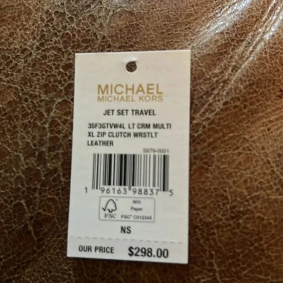 Michael Kors large wristlet Rare💥 - Picture 6 of 6